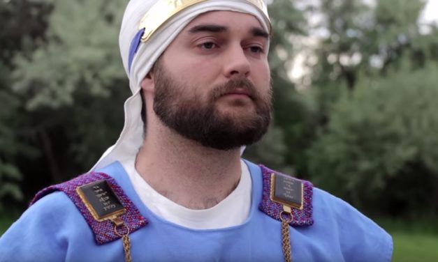 Éxodo 28: Cómo eran las vestiduras sacerdotales en el A.T.