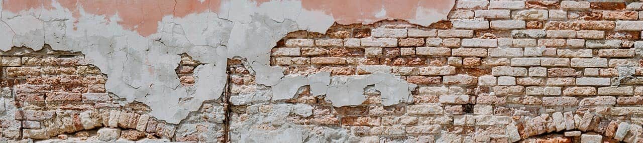 Tirantes, ladrillos y Dios