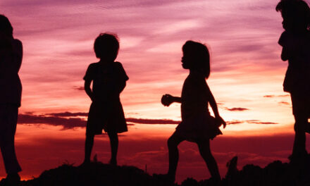 Algo profundo y vinculante