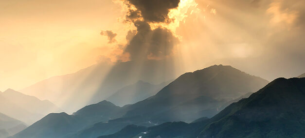 Momentos oscuros, oraciones intensas